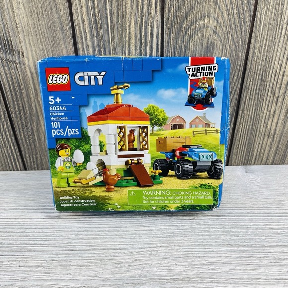 LEGO City: Chicken Henhouse 60344 RETIRED Set Kit Hen House Egg New Damage Box - Picture 1 of 11